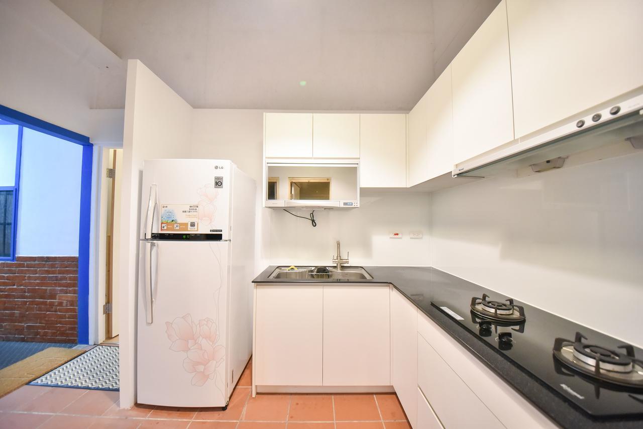 響水客棧 苗栗8-12人包棟 烤肉 特色老屋 Apartment Gongguan Ngoại thất bức ảnh